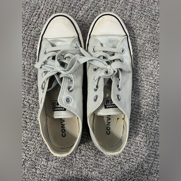 Converse - Picture 2 of 2